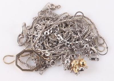 Konvolut Ketten und Schließen (15) - Jewellery and watches