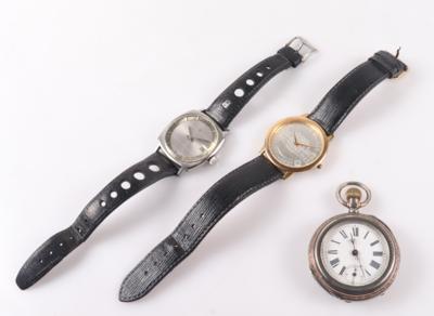 2 Armbanduhren, 1 Taschenuhr - Schmuck und Uhren