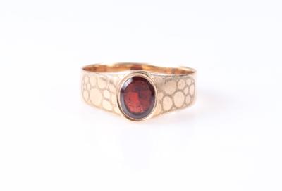 Granat Ring - Herbstauktion Schmuck und Uhren