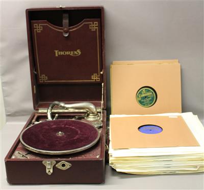 Koffergrammophon Thorens - Kunst, Antiquitäten, Sammelobjekte, Möbel und Historische  Unterhaltungstechnik