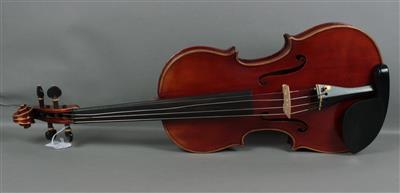 Eine ungarische Geige - Musical Instruments
