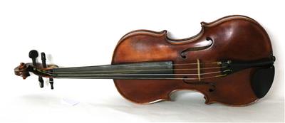 Eine böhmische Geige - Musical Instruments