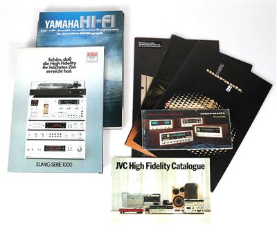 36 Hifi Kataloge/Einzelprospekte - Musikinstrumente, historische Unterhaltungstechnik und Schallplatten