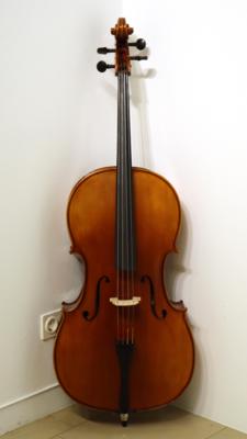 Ein dt. Cello - Musikinstrumente, historische Unterhaltungstechnik und Schallplatten