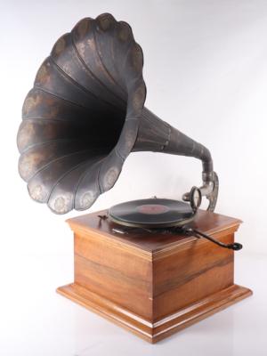 Trichtergrammophon - Historical entertainment technology and records