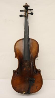 Eine alte sächsische Geige - Hudební nástroje, historická zábavní technika a nahrávky
