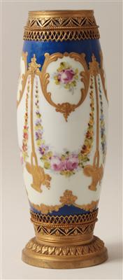 Vase, - Summer-auction