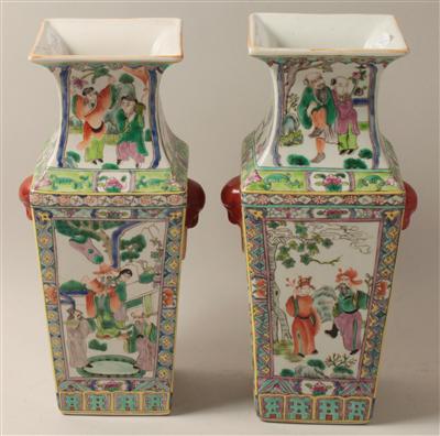 1 Paar Famille Rose-Vasen, - Saisoneröffnungs-Auktion Antiquitäten & Bilder