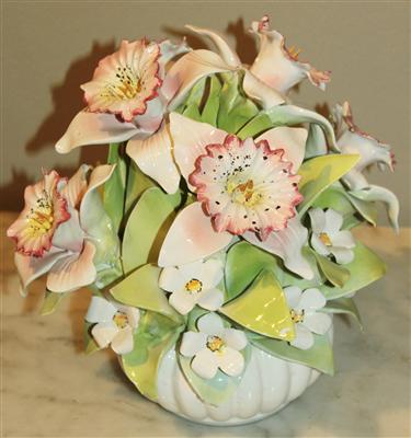 Blumenkorb, - Saisoneröffnungs-Auktion Antiquitäten & Bilder
