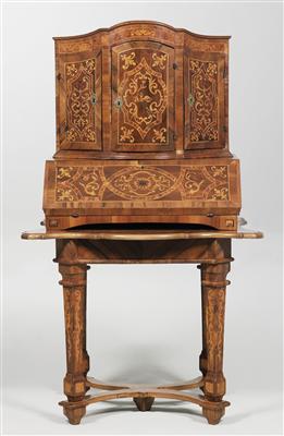 Tisch mit Schreibaufsatz in barocker Art, - Antiques and Paintings