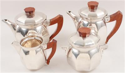 1 Tee-, 1 Kaffeekanne, 1 Gießer, 1 Zuckerdose mit Deckel, - Antiquitäten & Bilder <br>(Schwerpunkt: Aquarelle des 19. Jahrhunderts)