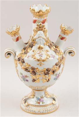 Drei Tüllen-Vase, - Antiques and Paintings