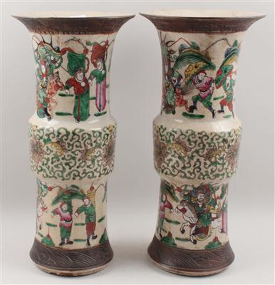 1 Paar Famille Rose-Vasen, - Saisoneröffnungsauktion Antiquitäten & Bilder