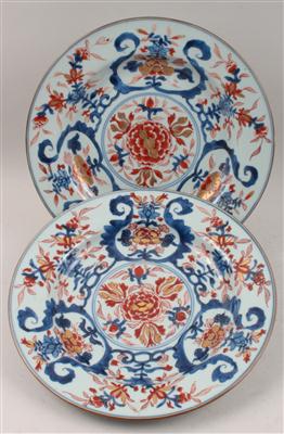 2 Imari-Teller, - Antiques and Paintings