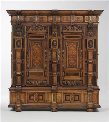 Süddeutscher Frühbarockschrank, - Antiquariato e Dipinti