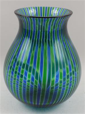 Vase, - Antiques and Paintings