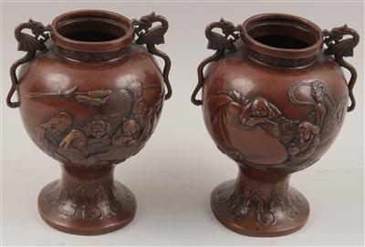 1 Paar japanische Vasen, - Antiques and Paintings