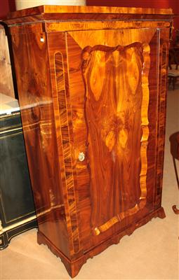 Biedermeier Garderobeschrank, - Saisonabschluß-Auktion<br>Bilder Varia und Antiquitäten