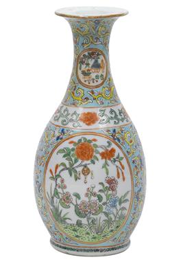 Famille Rose-Vase, - Antiques and Paintings