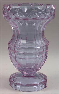 Vase, - Antiques and Paintings