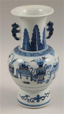 Blau-weiße Vase, - Letní aukce