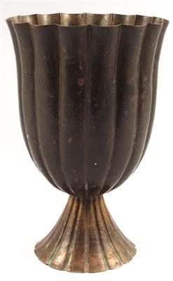 Fußvase, - Summer-auction