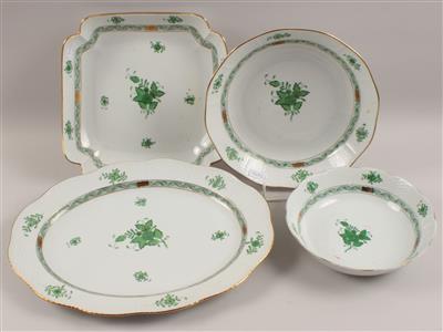 2 ovale Platten, 1 viereckige, 3 runde Schüsseln, - Letní aukce