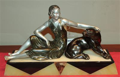 Sitzende Dame mit Panther, - Summer-auction