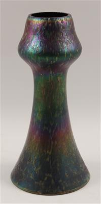 Vase, - Antiques and Paintings