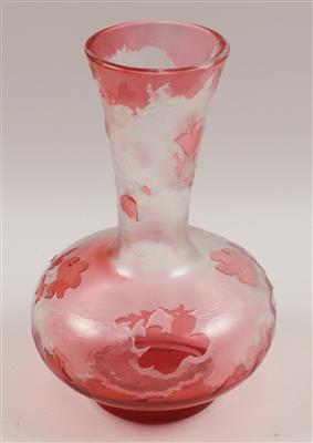 Vase, - Antiques and Paintings