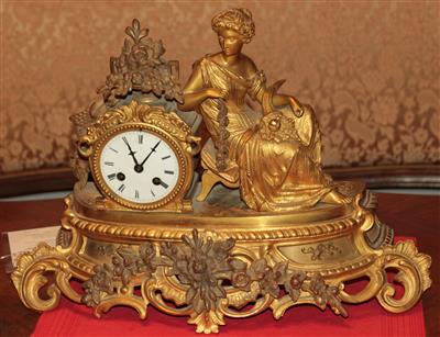 Napoleon III Bronze Kaminuhr "Flora" - Winterauktion - Antiquitäten,<br />Möbel und Bilder