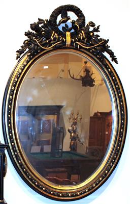 ovaler Wandspiegel, - Winterauktion - Antiquitäten,<br />Möbel und Bilder