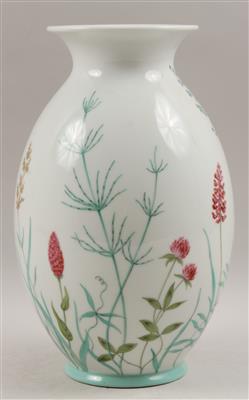 Vase, - Antiques and Paintings