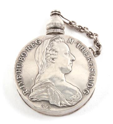 Flakon mit zwei Maria Theresien Münzen, - Antiquitäten & Bilder