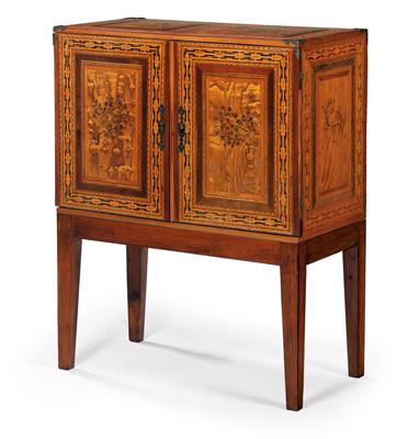 Cabinet on a non-matching restored table support, - Works of Art (Furniture, Sculpture)