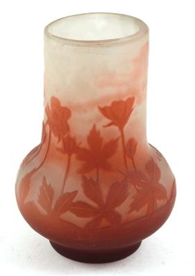 Kleine Vase mit Blumenzweigen, - Antiques and Paintings