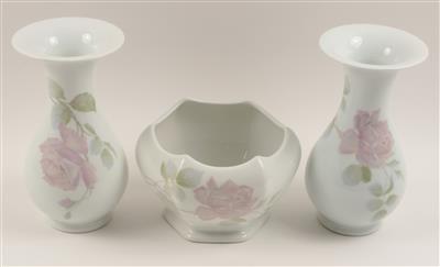 1 Paar Vasen, 1 Blumenübertopf, - Antiquitäten & Bilder
