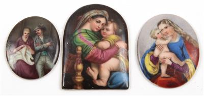 3 kleine Porzellanbilder, - Antiques and Paintings