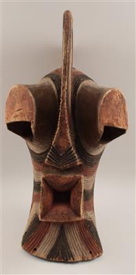 Songye, Dem. Rep. Kongo: Eine große, dekorative Kifwebe-Maske. - Antiques and Paintings