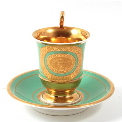 "Aus Freundschaft" elegante Tasse mit Untertasse, - Antiquariato e Dipinti