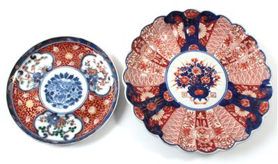 2 Imari-Teller, - Antiques and Paintings