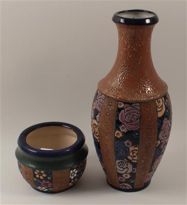 Jugendstil-Vase und Übertopf, - Summer-auction