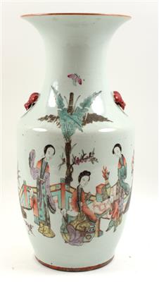 Famille rose-Vase, - Summer-auction