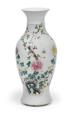 Famille rose-Vase, - Summer-auction