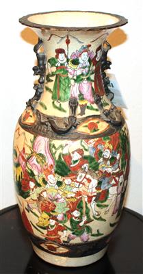 Famille rose-Vase, - Sommerauktion - Bilder Varia, Antiquitäten, Möbel