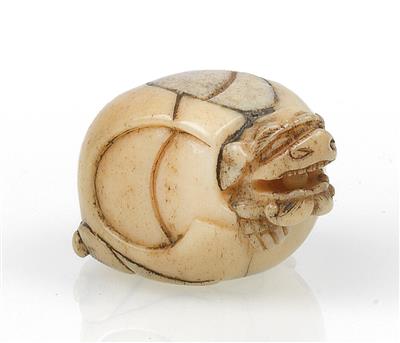 Netsuke des Shishi aus Ei schlüpfend, - Asta estiva