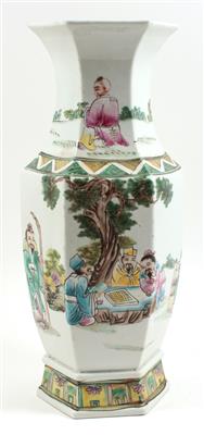 Okotagonale Famille rose Vase - Letní aukce