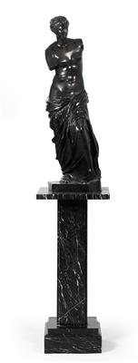 Skulptur auf Marmorsäule - Sommerauktion - Bilder Varia, Antiquitäten, Möbel