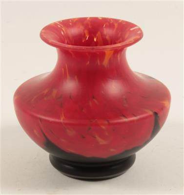 Kleine Vase, - Saisoneröffnungs-Auktion Antiquitäten & Bilder