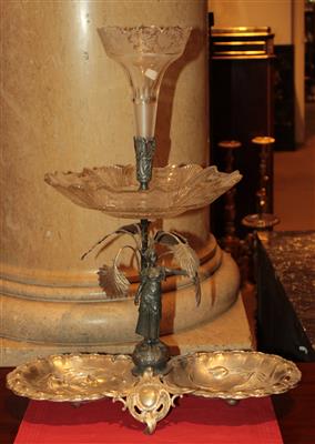 Zweigeschossiger Tafelaufsatz mit Vase, - Antiquariato e Dipinti